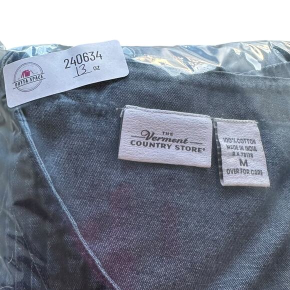 Womens Shirt Medium Blue Denim Lightweight Button Front VNeck Western Rustic - Picture 7 of 7